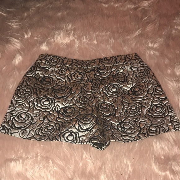 XOXO Gold and Black shimmery shorts by xoxo - Picture 3 of 3